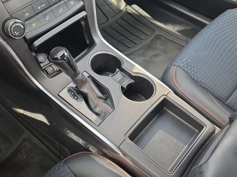 Used 2015 Toyota Camry SE FWD image 20