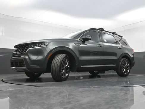 Used 2021 Kia Sorento EX w/ EX AWD X-Line Package image 28