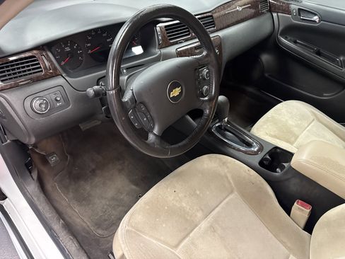 Used 2014 Chevrolet Impala Limited LS FWD image 10