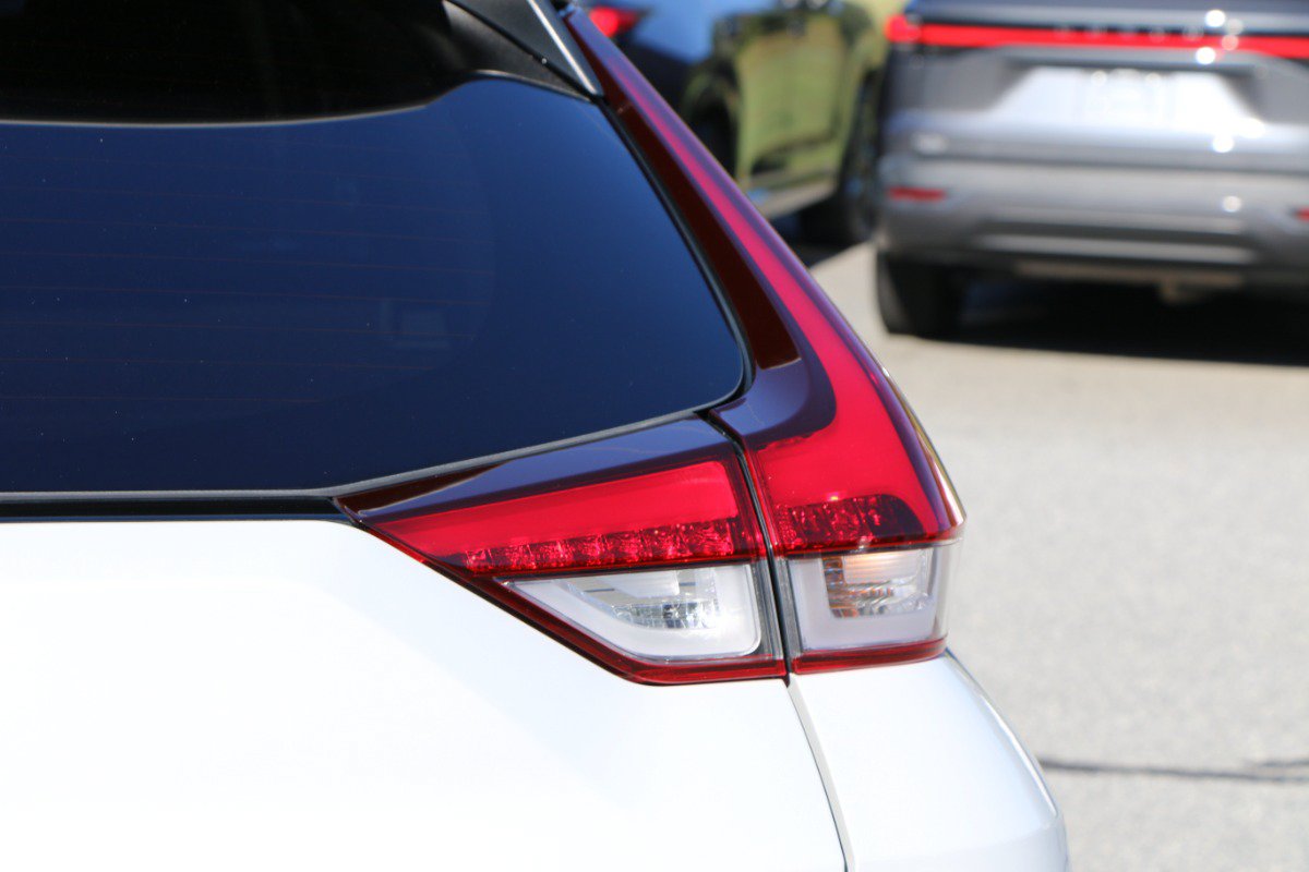 Used 2024 Mitsubishi Eclipse Cross LE AWD/4WD image 7