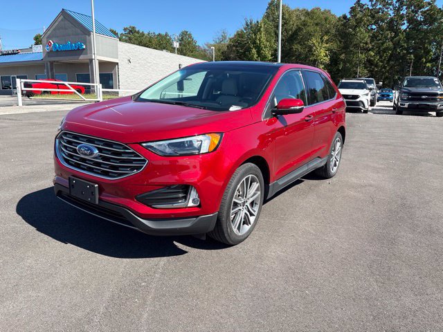 Used 2024 Ford Edge Titanium AWD/4WD image 3