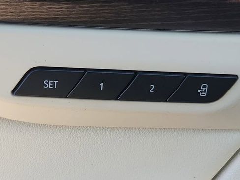 Certified 2023 Buick Envision Avenir image 25