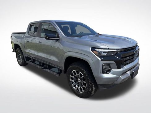 Used 2026 Chevrolet Colorado Z71 w/ Z71 Convenience Package 2 AWD/4WD image 3