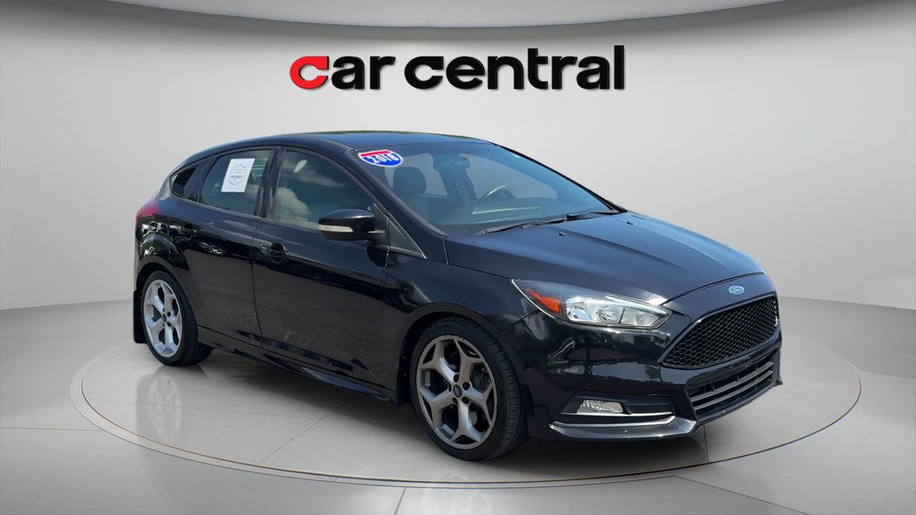 Used 2018 Ford Focus ST FWD image 7
