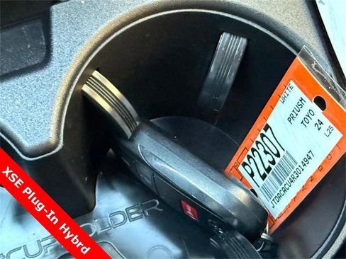 Used 2024 Toyota Prius Prime image 31