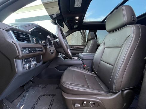 Used 2024 GMC Yukon XL Denali image 26