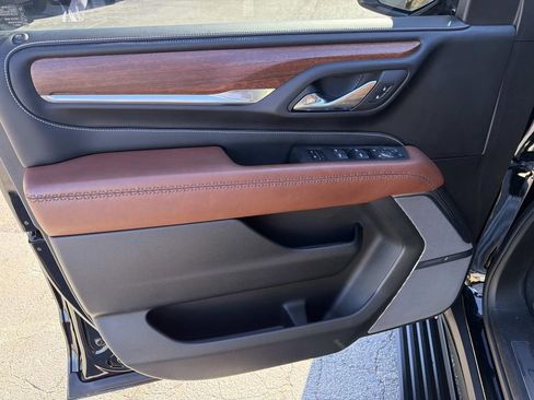 Used 2023 GMC Yukon XL Denali Ultimate image 22