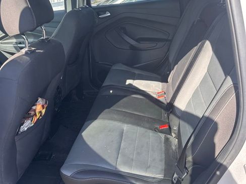 Used 2016 Ford Escape SE w/ Equipment Group 201A image 12