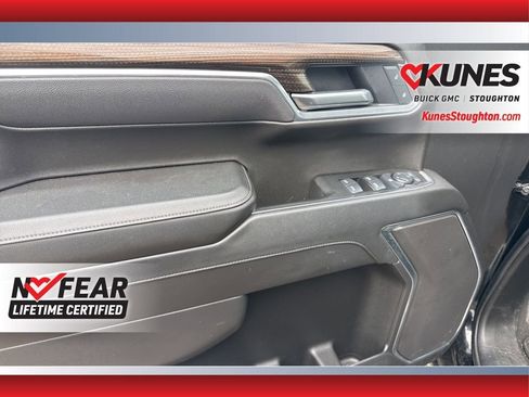 Used 2025 Chevrolet Silverado 1500 LT AWD/4WD image 16