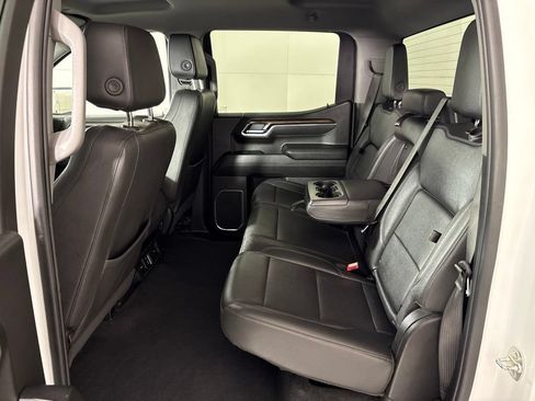 Certified 2025 GMC Sierra 1500 SLT AWD/4WD image 32