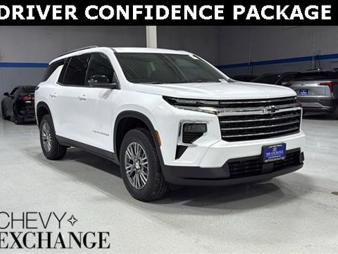 New 2026 Chevrolet Traverse LT w/ Driver Confidence Package image 1