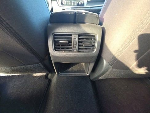 Used 2024 Nissan Rogue S image 25