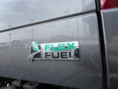 Used 2011 Ford F250 XLT w/ XLT Premium Pkg image 11