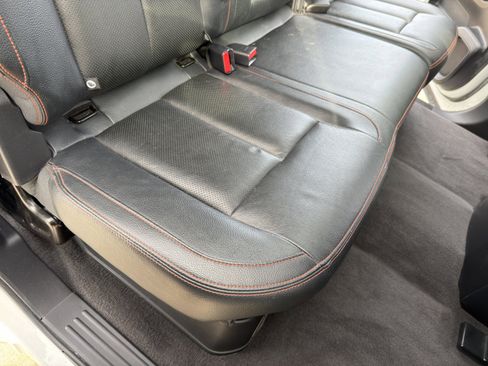 Used 2021 Nissan Titan PRO-4X w/ Pro-4x Convenience Package image 31