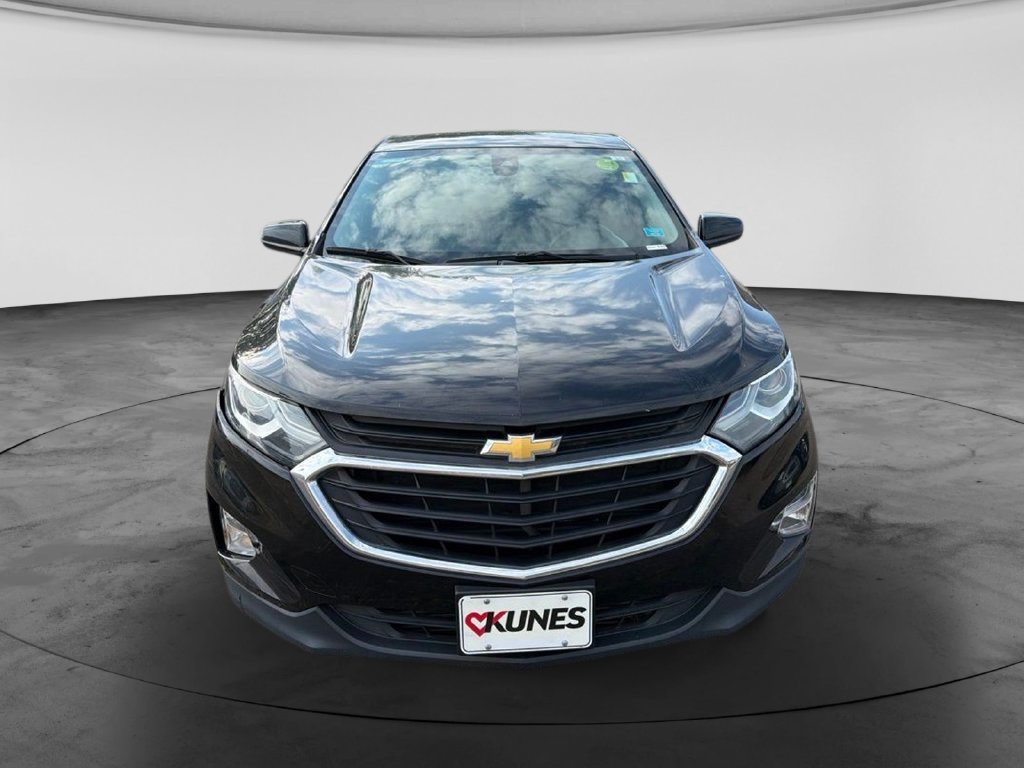 Used 2020 Chevrolet Equinox LT FWD image 2