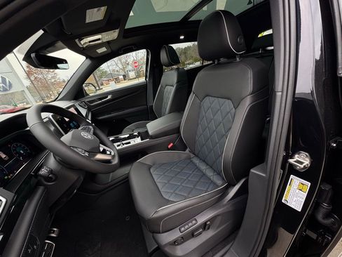 New 2026 Volkswagen Atlas Cross Sport SEL Premium R-Line AWD/4WD image 23