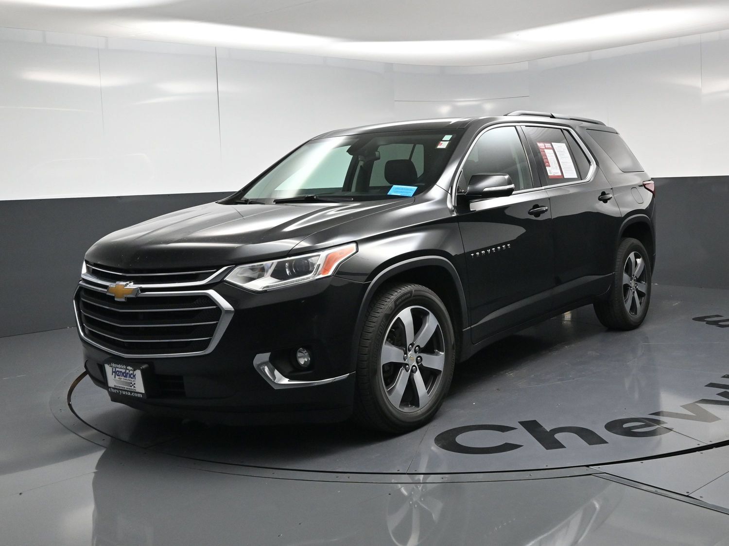 Used 2019 Chevrolet Traverse LT w/ LT Premium Package AWD/4WD image 5