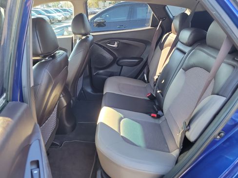 Used 2012 Hyundai Tucson GLS image 15