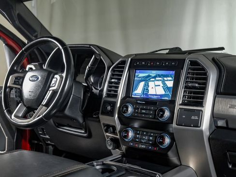 Used 2021 Ford F250 Platinum image 22