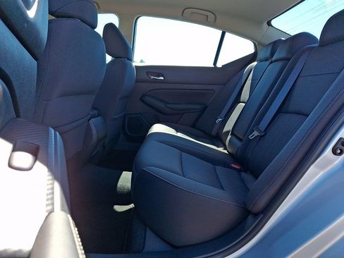 Used 2020 Nissan Altima 2.5 S FWD image 10