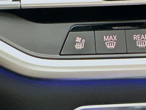 Used 2022 BMW X5 xDrive40i w/ M Sport Package image 21