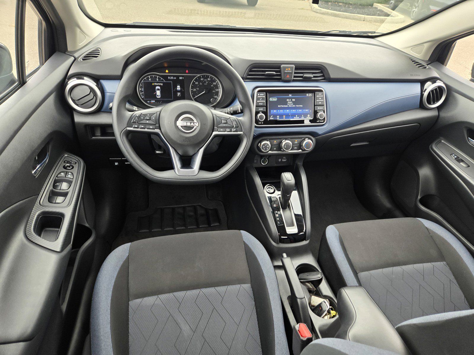 Used 2025 Nissan Versa SV FWD image 11