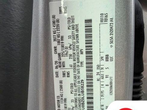 Used 2020 Ford Escape SE Sport image 31