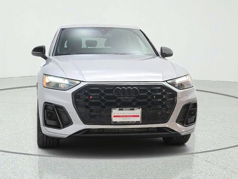 Used 2023 Audi SQ5 Premium Plus w/ Premium Plus Package AWD/4WD image 2