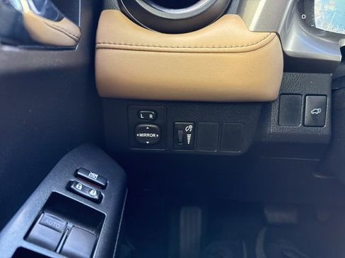 Used 2016 Toyota RAV4 XLE image 7