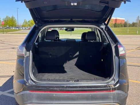 Used 2015 Ford Edge Titanium w/ Equipment Group 302A AWD/4WD image 33