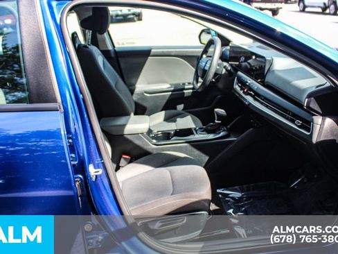 Used 2025 Kia K4 FWD image 21