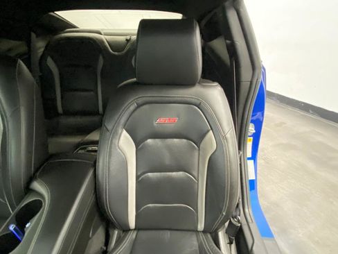 Used 2016 Chevrolet Camaro SS RWD image 21