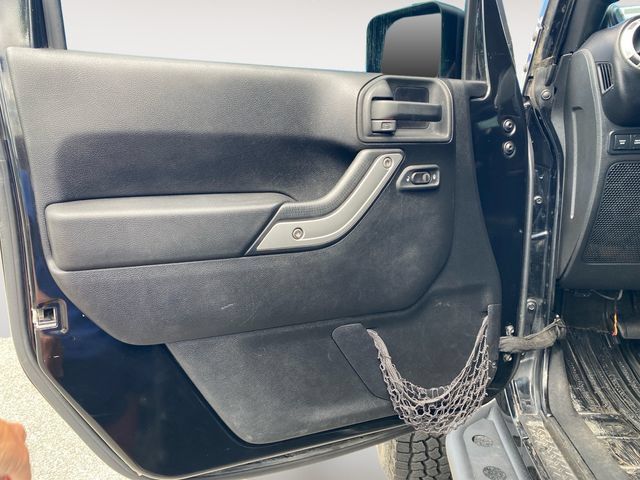 Used 2012 Jeep Wrangler Rubicon w/ Dual Top Group AWD/4WD image 16