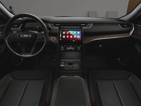 New 2025 Jeep Grand Cherokee Limited image 17