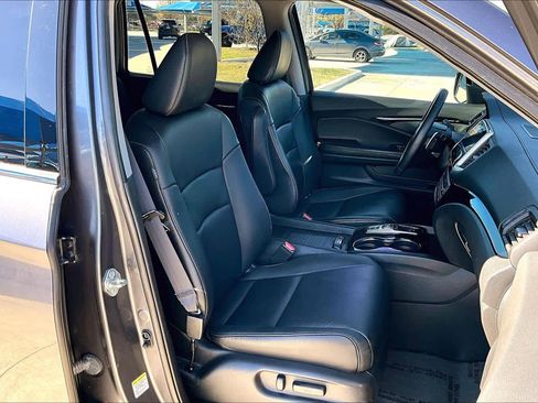 Used 2016 Honda Pilot Touring image 8