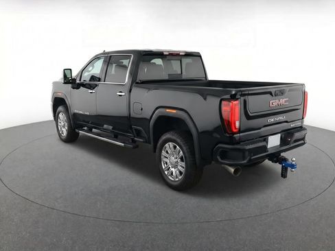 Used 2024 GMC Sierra 2500 Denali w/ Denali Reserve Package AWD/4WD image 3
