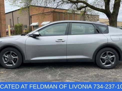 Used 2025 Kia K4 FWD image 5