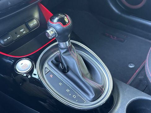 Used 2018 Kia Soul + FWD image 19