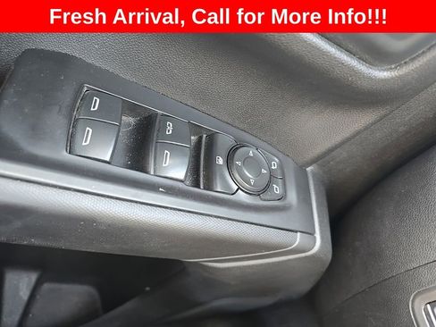 Used 2021 Chevrolet Silverado 1500 Custom w/ Safety Confidence Package AWD/4WD image 14