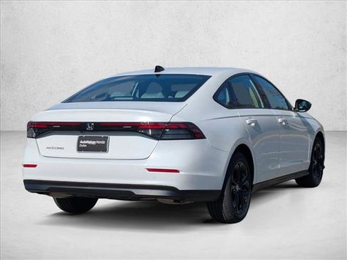 New 2025 Honda Accord SE image 2