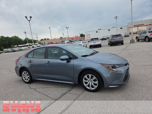Used 2024 Toyota Corolla LE FWD image 2