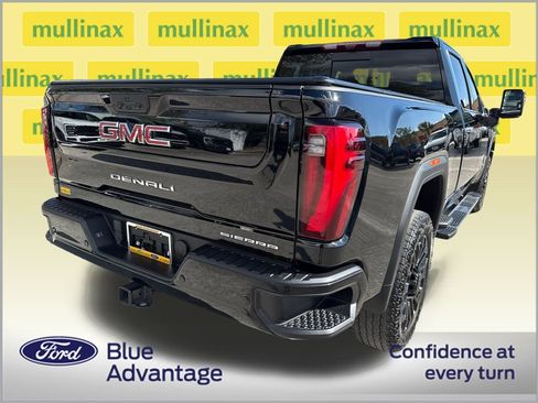 Used 2024 GMC Sierra 2500 Denali w/ Denali Reserve Package image 4