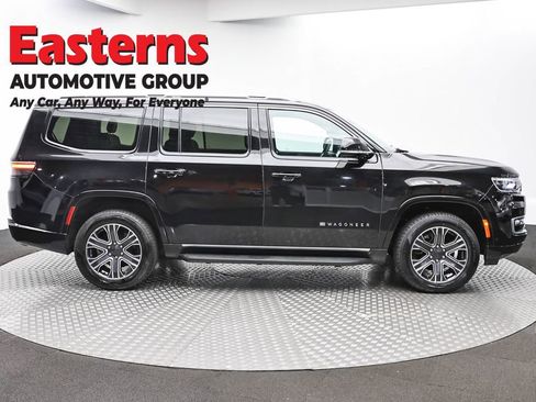 Used 2024 Jeep Wagoneer Series II AWD/4WD image 4