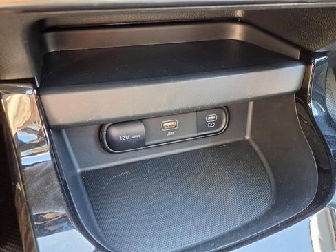 Used 2025 Kia Seltos S FWD image 12