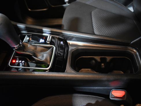 Used 2024 Jeep Compass Sport image 24