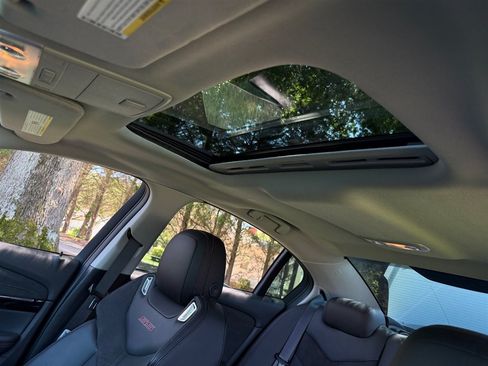 Used 2017 Chevrolet SS RWD image 46