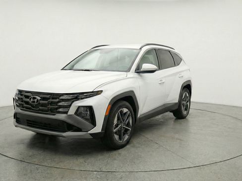 Used 2025 Hyundai Tucson SEL image 3