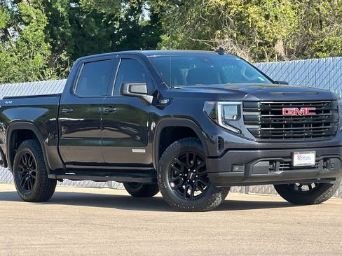 Used 2022 GMC Sierra 1500 Elevation AWD/4WD image 2