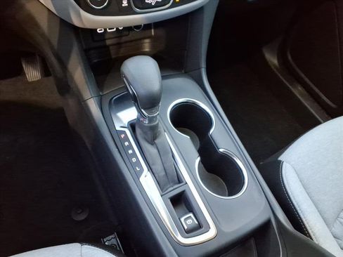 Used 2024 Chevrolet Equinox LS w/ LS Convenience Package image 29