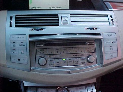 Used 2008 Toyota Avalon Limited image 25